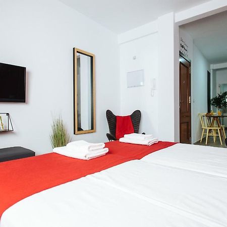 Hostly O'Donnell 1B Center-Fibre-Parking Op-Cless Apartment เซบีญา ภายนอก รูปภาพ